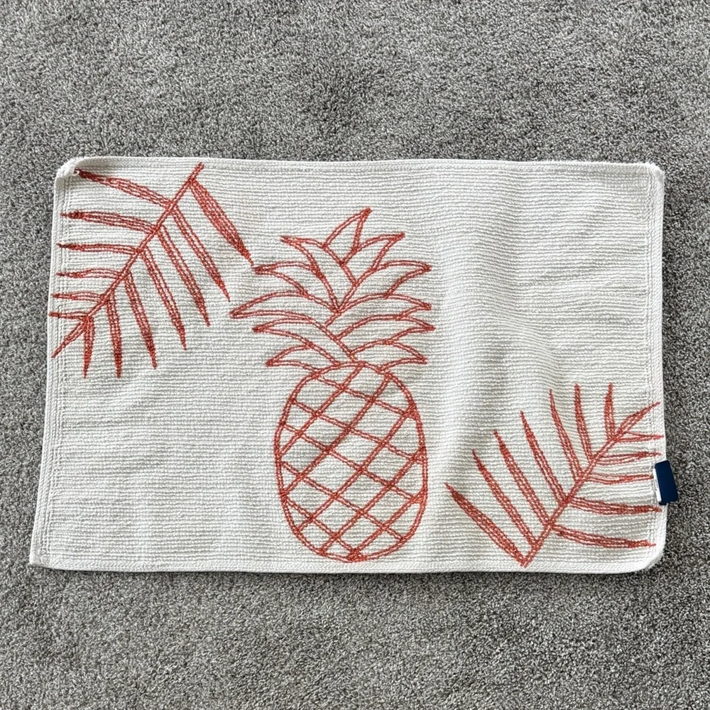 Tommy Bahama Orange and Cream Pineapple Bath Mat